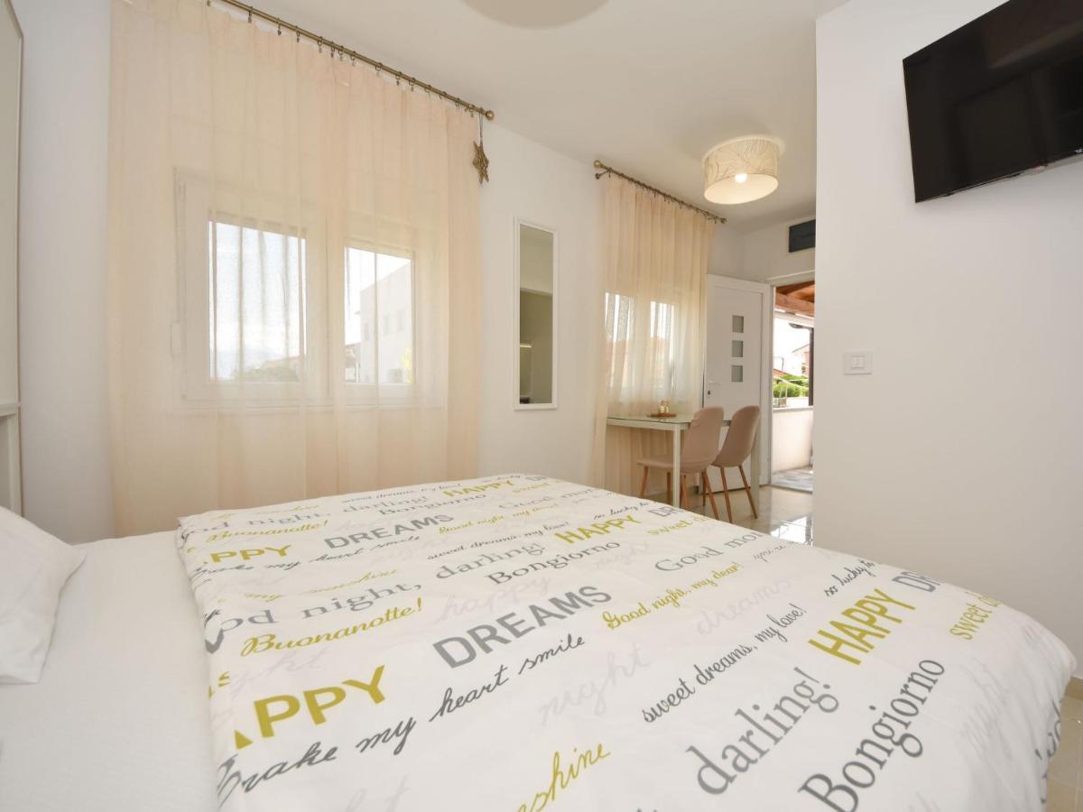 Apartment Matanovi Dvori-1 By Interhome Vir Eksteriør bilde